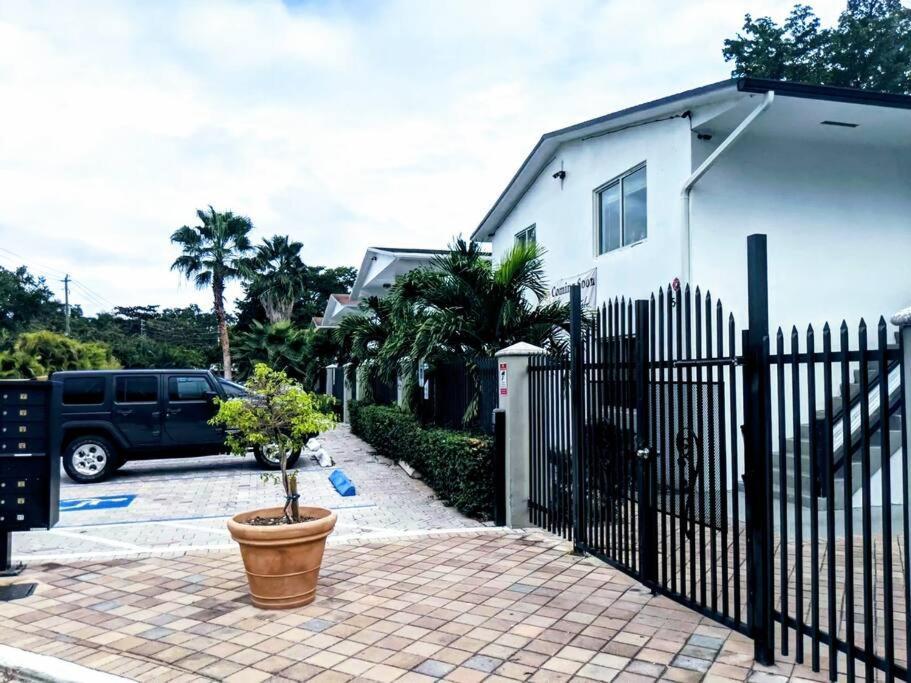 A1 - Endless Summer Vacation Rentals - Affordable Luxury Near Downtown 劳德代尔堡 外观 照片