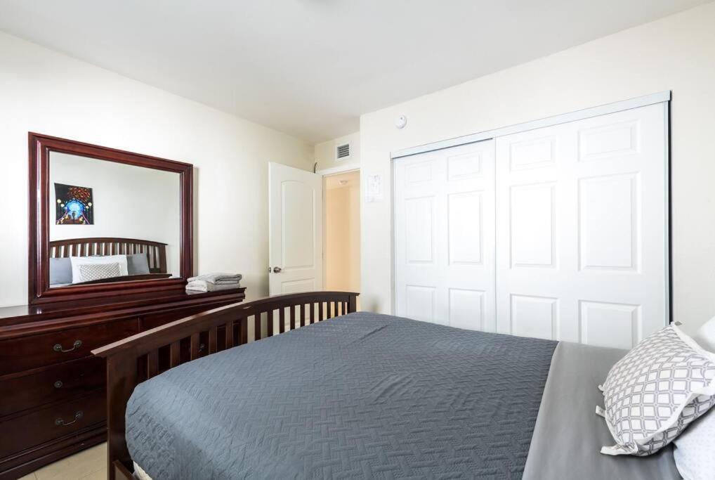A1 - Endless Summer Vacation Rentals - Affordable Luxury Near Downtown 劳德代尔堡 外观 照片