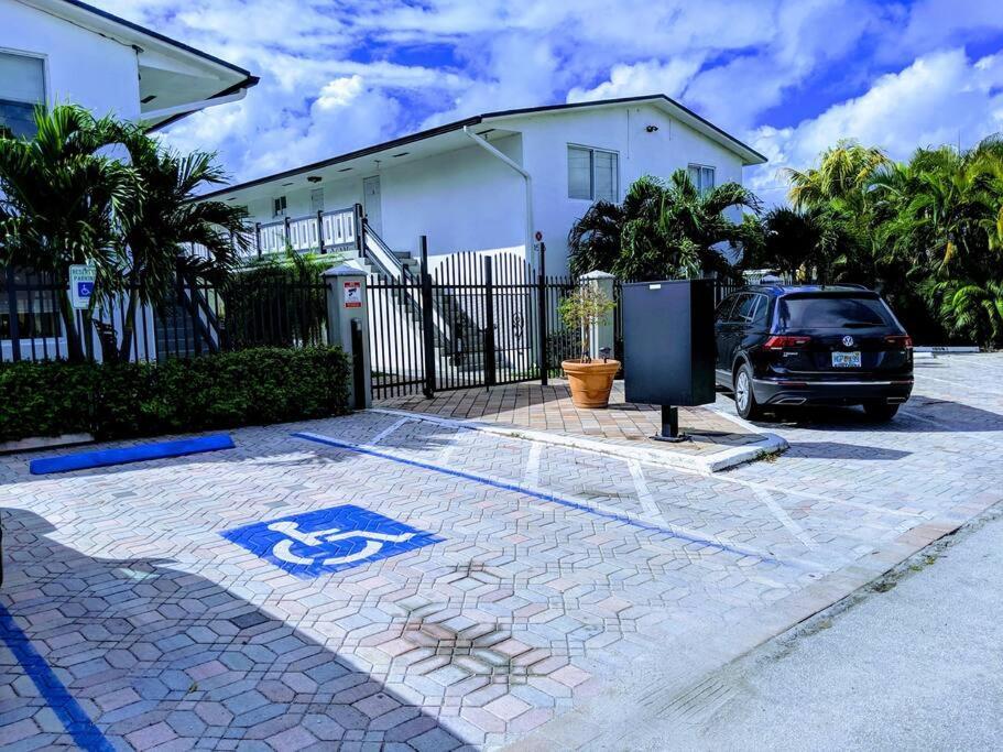 A1 - Endless Summer Vacation Rentals - Affordable Luxury Near Downtown 劳德代尔堡 外观 照片
