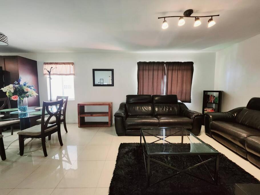 A1 - Endless Summer Vacation Rentals - Affordable Luxury Near Downtown 劳德代尔堡 外观 照片