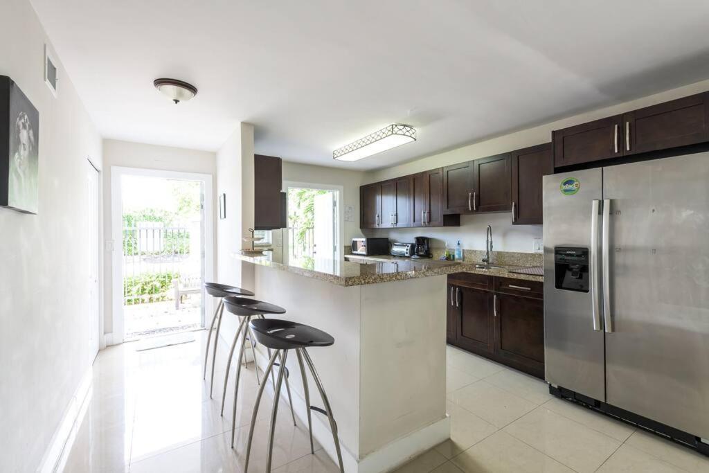 A1 - Endless Summer Vacation Rentals - Affordable Luxury Near Downtown 劳德代尔堡 外观 照片