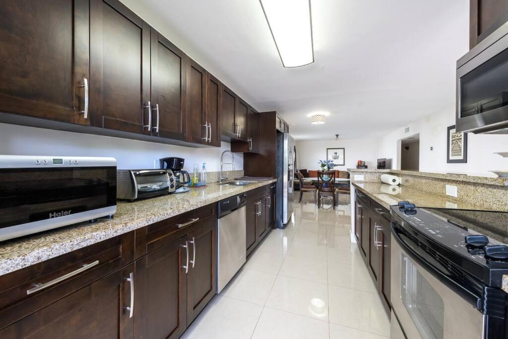 A1 - Endless Summer Vacation Rentals - Affordable Luxury Near Downtown 劳德代尔堡 外观 照片